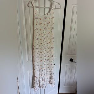 Princess Polly Curtis Maxi Dress floral pattern